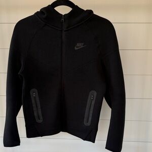 Kids Nike Tech Black Fleece Size Medium